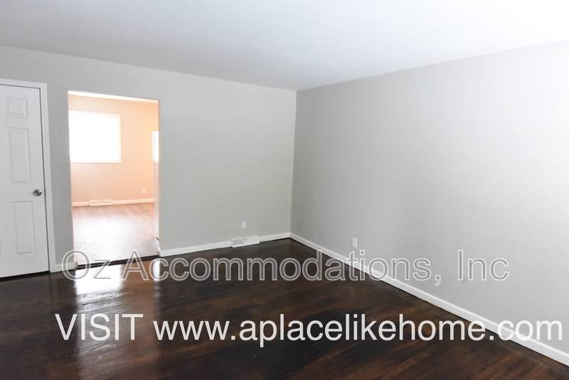 Apartment for rent at 1109 S Appleton Ave, Independence, MO 64053