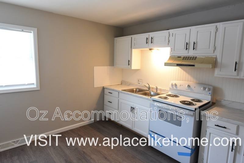 Apartment for rent at 1109 S Appleton Ave, Independence, MO 64053