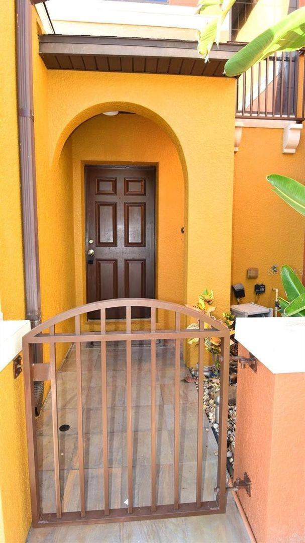 Townhouse for rent at 30043 Mossbank Dr, Wesley Chapel, FL 33543