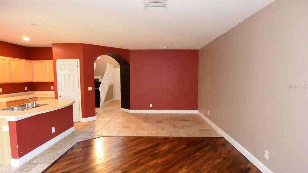 Townhouse for rent at 30043 Mossbank Dr, Wesley Chapel, FL 33543