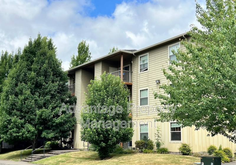 Apartment for rent at 523 N Catron Place #11, Monmouth, OR 97361