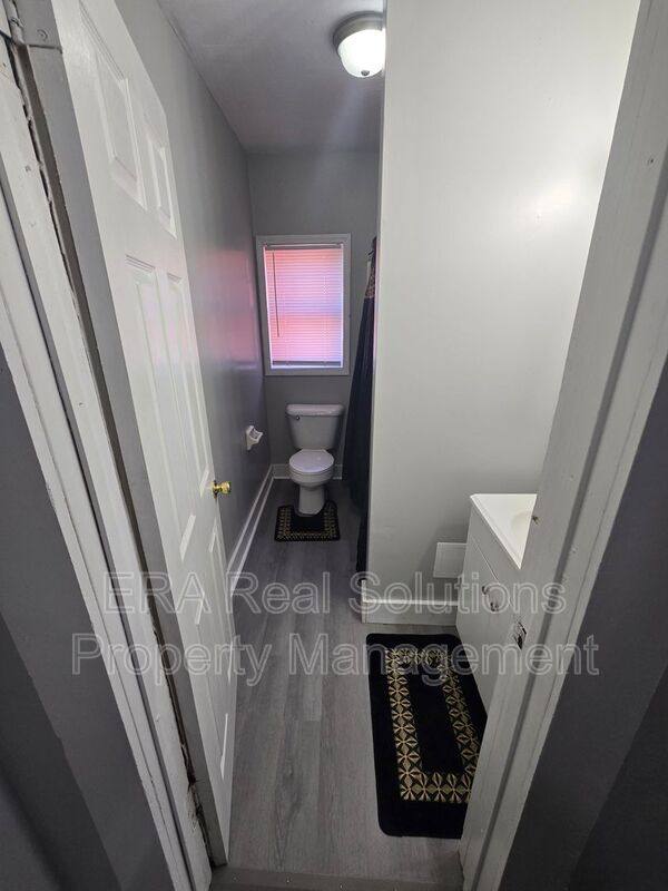 Apartment for rent at 95 Whitethorne Ave, Columbus, OH 43223