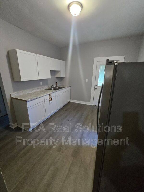 Apartment for rent at 95 Whitethorne Ave, Columbus, OH 43223