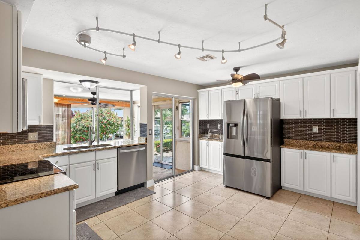 Apartment for rent at 4419 N Pacific Dr, North Fort Myers, FL 33903