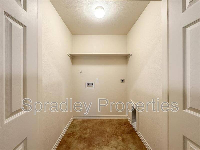 Apartment for rent at 1051B Mason Dr, Belton, TX 76513