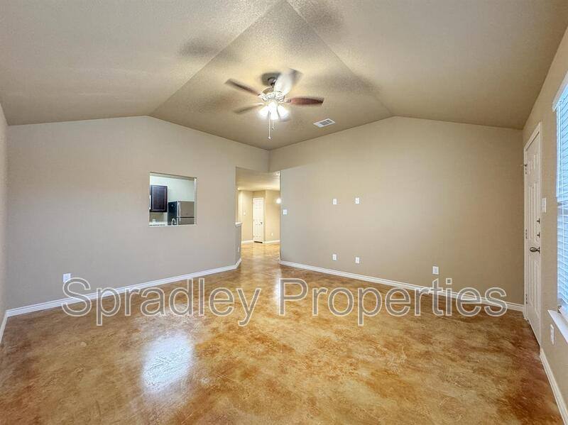 Apartment for rent at 1051B Mason Dr, Belton, TX 76513