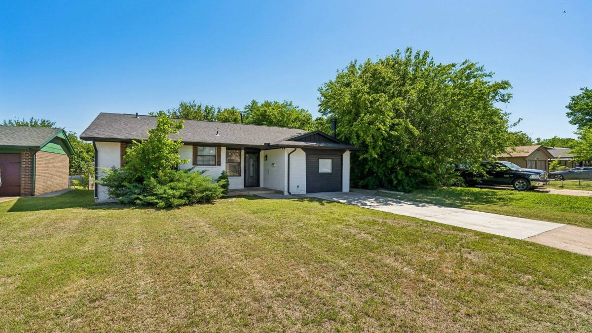House for rent at 324 NW 89th, Oklahoma City, OK 73114