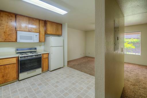 Townhouse for rent at 648 W 2nd Ave, Chico, CA 95926