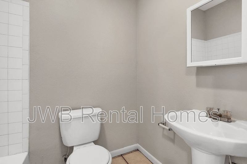 Apartment for rent at 1943 Hardee St #2, Jacksonville, FL 32209