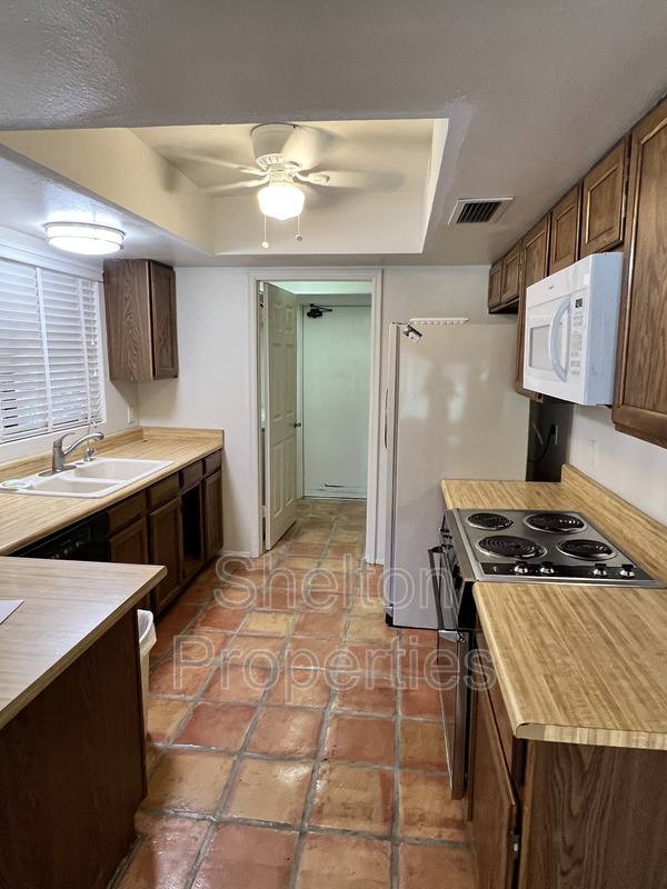 House for rent at 18942 N 96th Lane, Peoria, AZ 85382