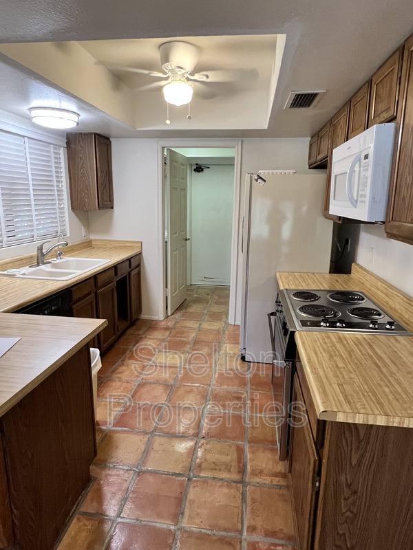 House for rent at 18942 N 96th Lane, Peoria, AZ 85382