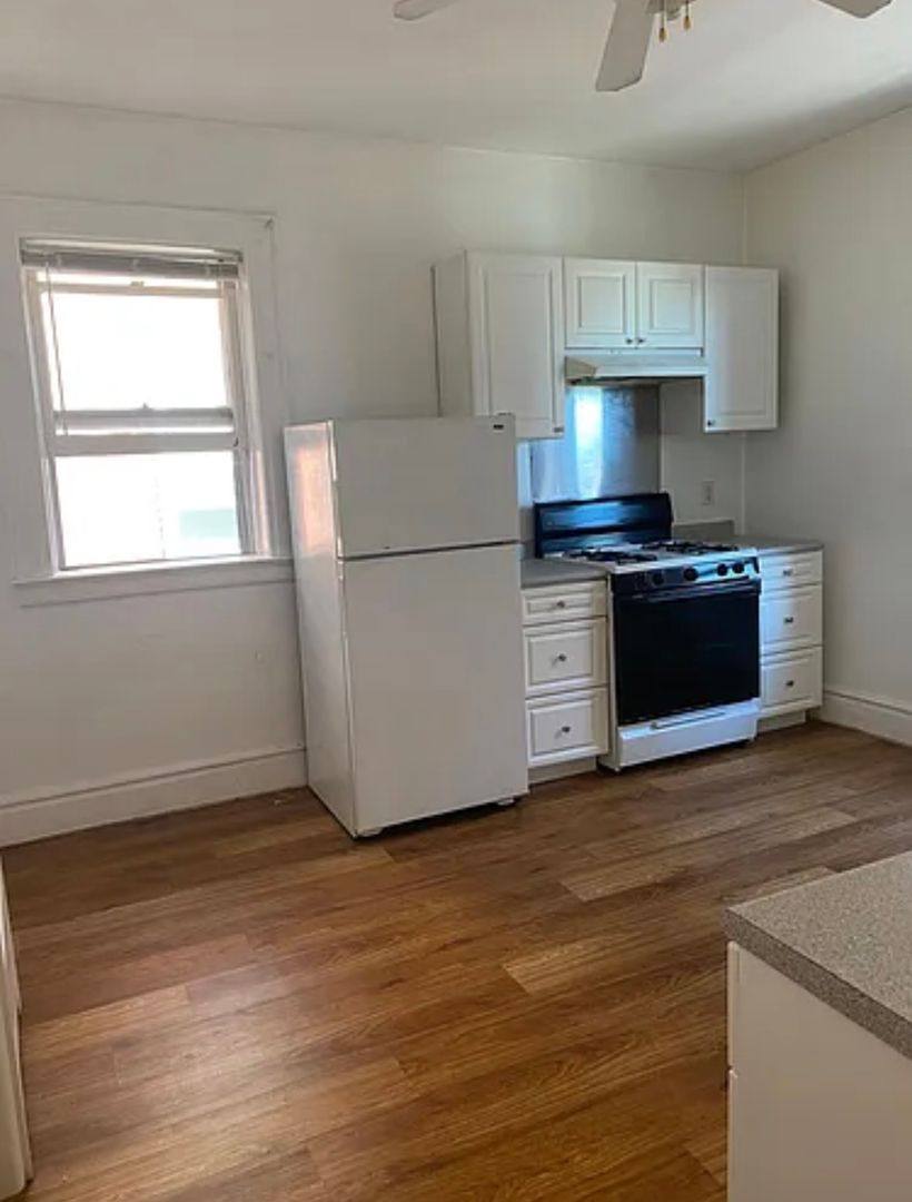 Apartment for rent at 30 Gates Ave, Montclair, NJ 07042