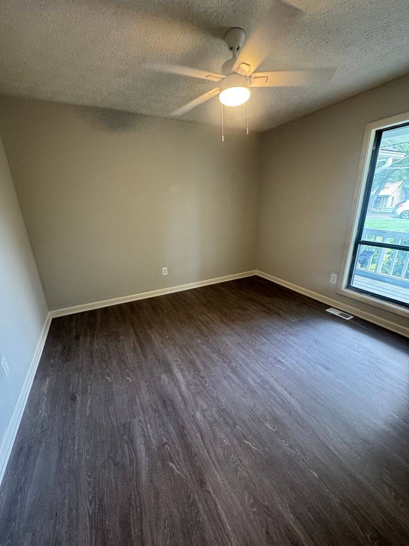 Apartment for rent at 370-372 Booth Circle, Marietta, GA 30008