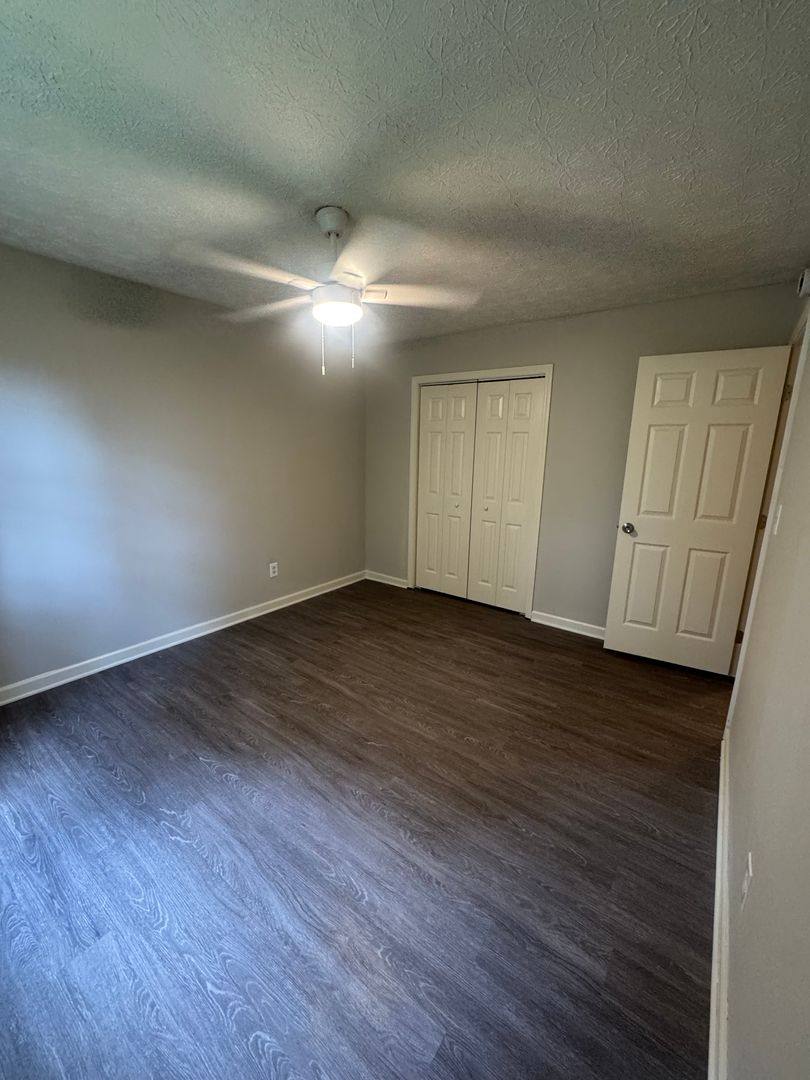 Apartment for rent at 370-372 Booth Circle, Marietta, GA 30008