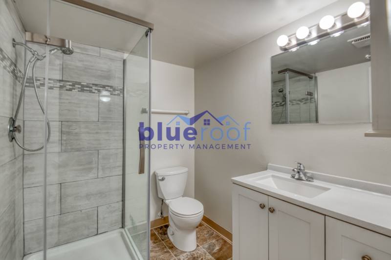 Apartment for rent at 3242-3248 SE Alder Court #32425, Portland, OR 97214