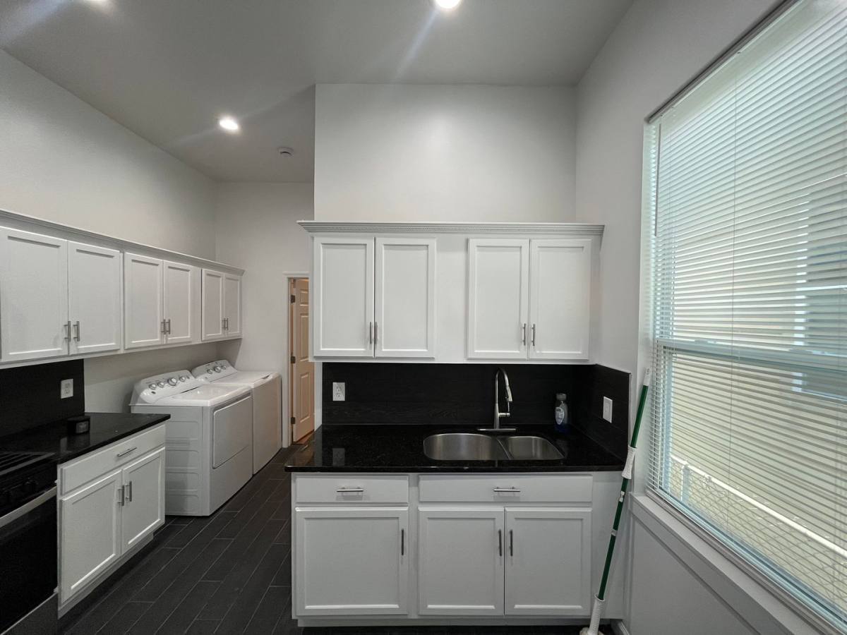Apartment for rent at 7465-7467 Garfield St, New Orleans, LA 70118