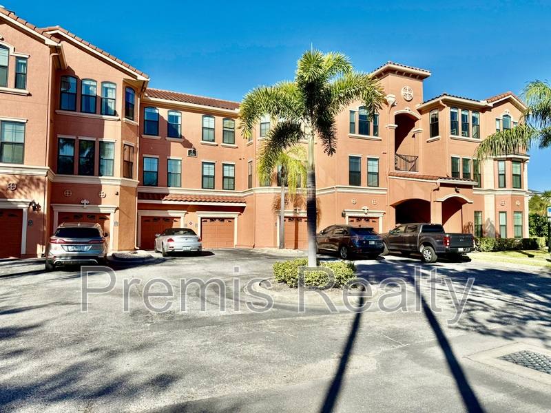 Condo for rent at 2705 Via Murano #125-1, Clearwater, FL 33764