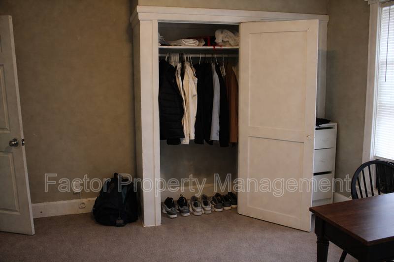 Apartment for rent at 328 N 6th St #2, Mankato, MN 56001