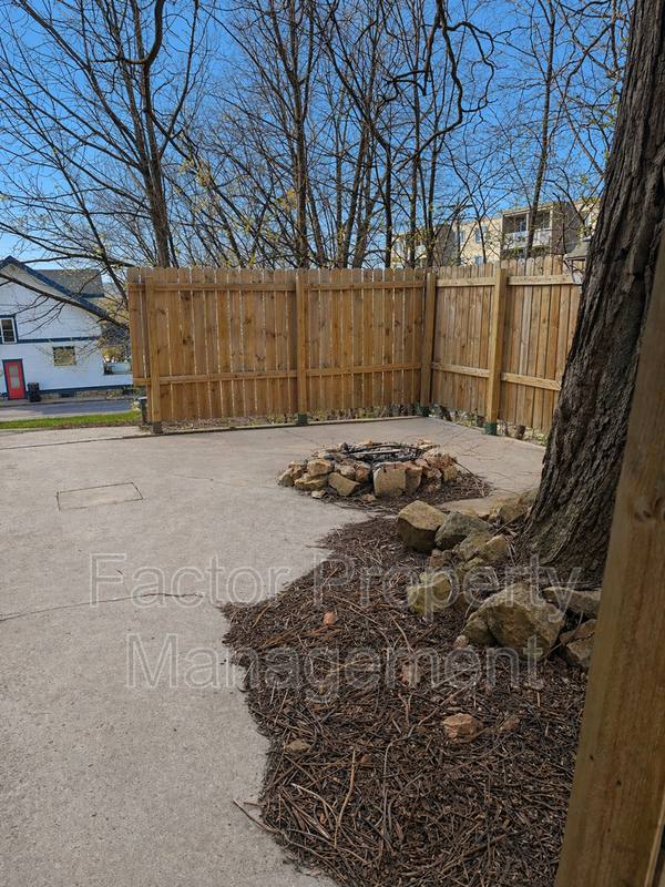 Apartment for rent at 328 N 6th St #2, Mankato, MN 56001