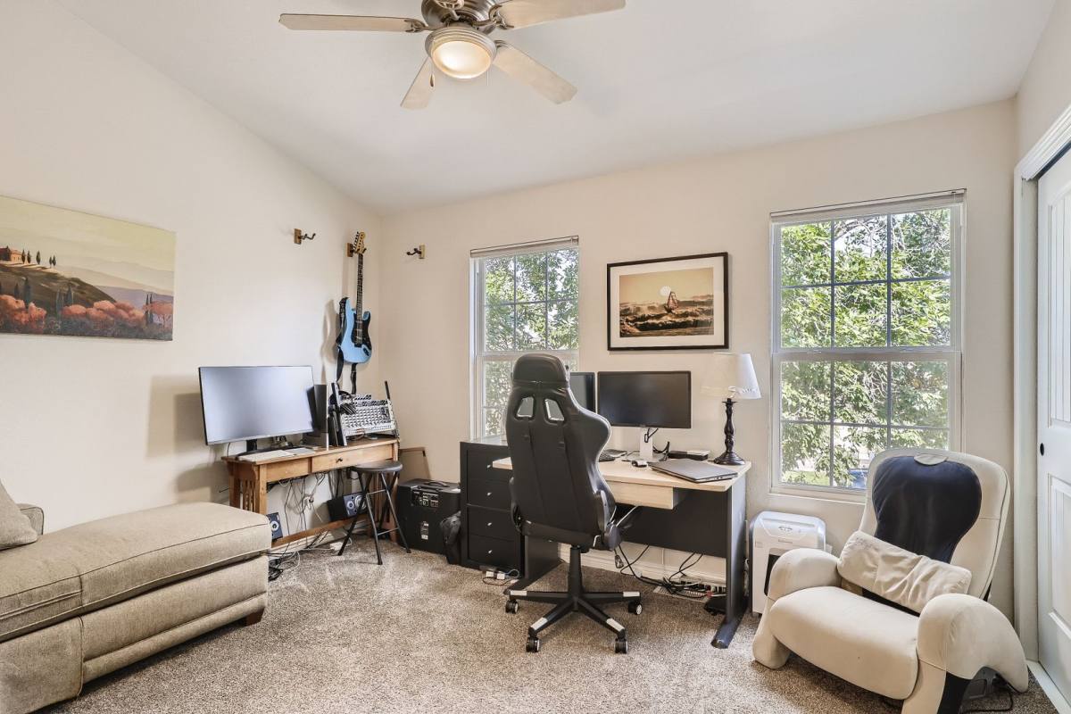 Townhouse for rent at 10587 W Maplewood Dr, Littleton, CO 80127