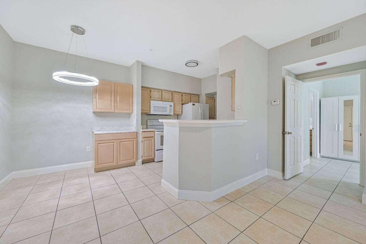 Condo for rent at 23660 Walden Center Dr, Bonita Springs, FL 34134