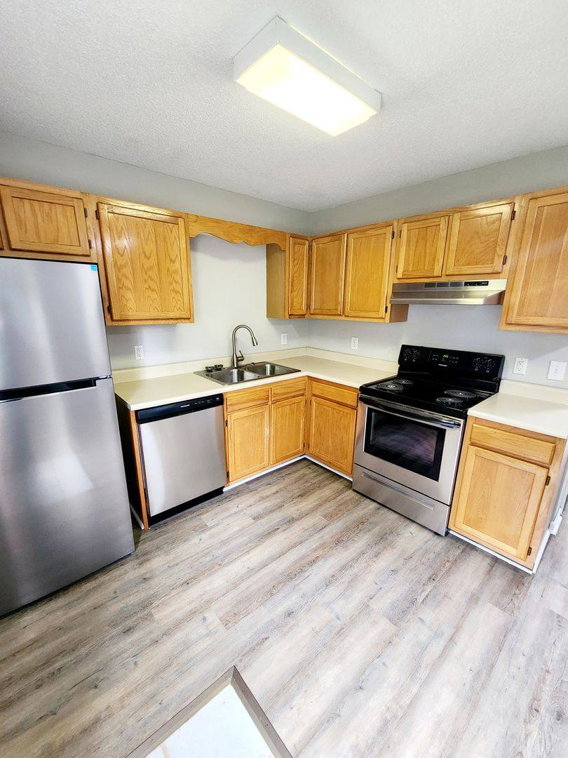 Townhouse for rent at 180 E Grande Ave, Johnson City, TN 37601