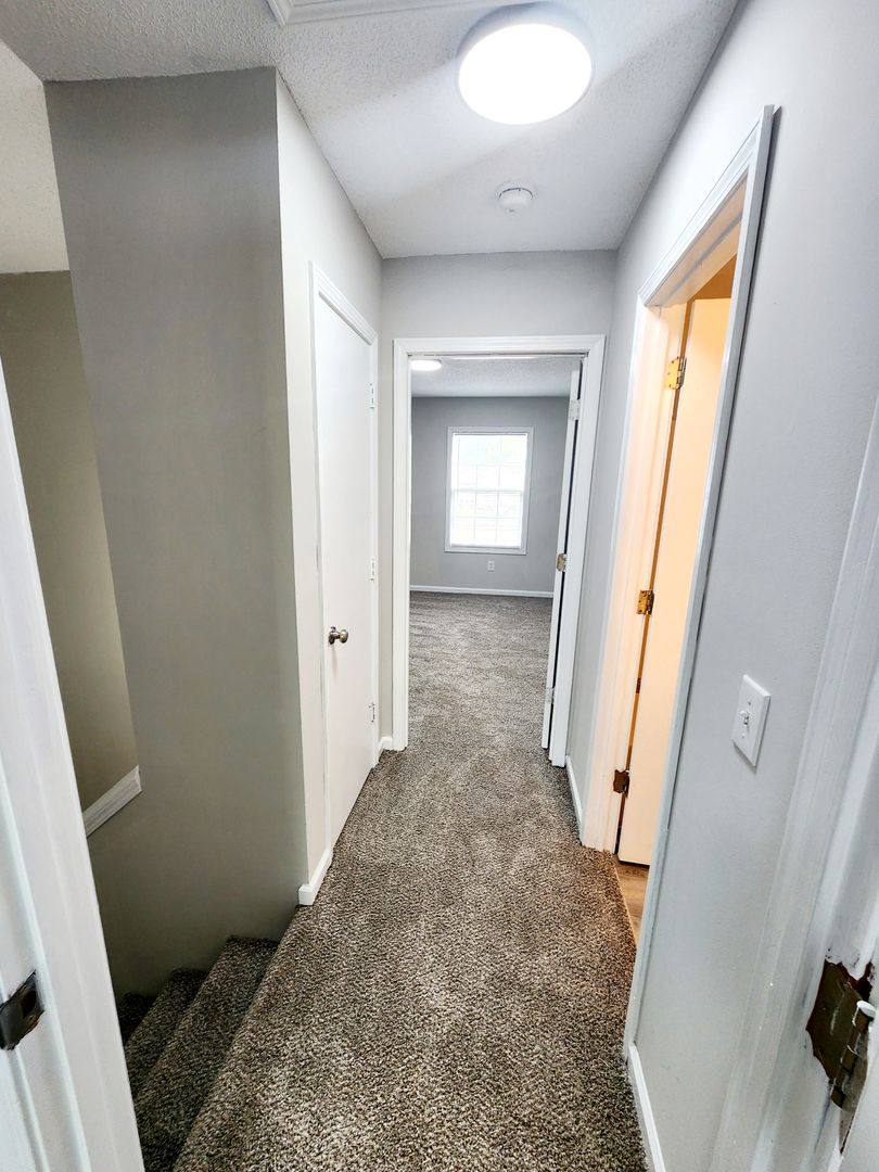 Townhouse for rent at 180 E Grande Ave, Johnson City, TN 37601