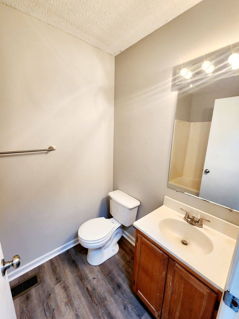 Townhouse for rent at 180 E Grande Ave, Johnson City, TN 37601