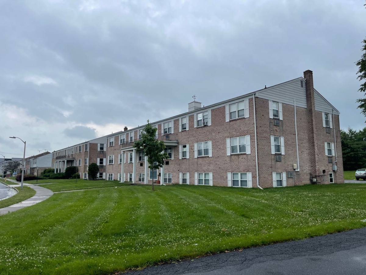 Apartment for rent at 11-60 Alan Lane, Quakertown, PA 18951