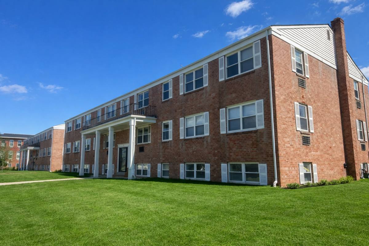 Apartment for rent at 11-60 Alan Lane, Quakertown, PA 18951