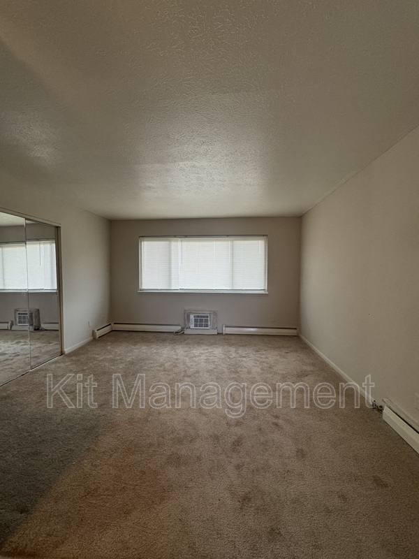 Apartment for rent at 4836 Douglas #6, Toledo, OH 43613