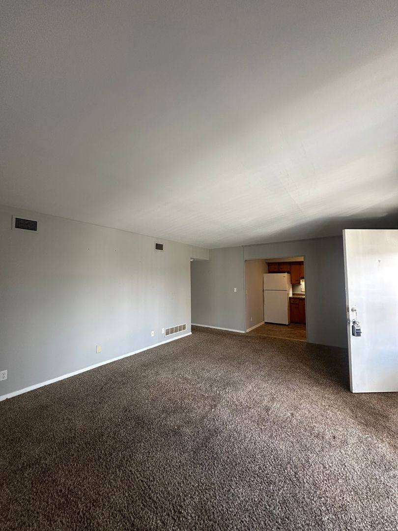 Apartment for rent at 300-315 Moundale Court, Winchester, KY 40391