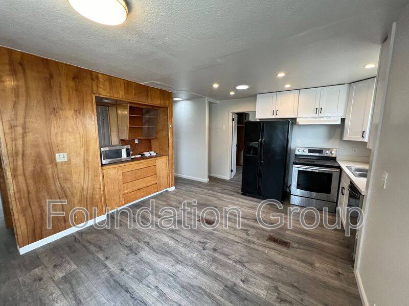 Apartment for rent at 3202 Farragut Ave #2 Upstairs, Bremerton, WA 98312