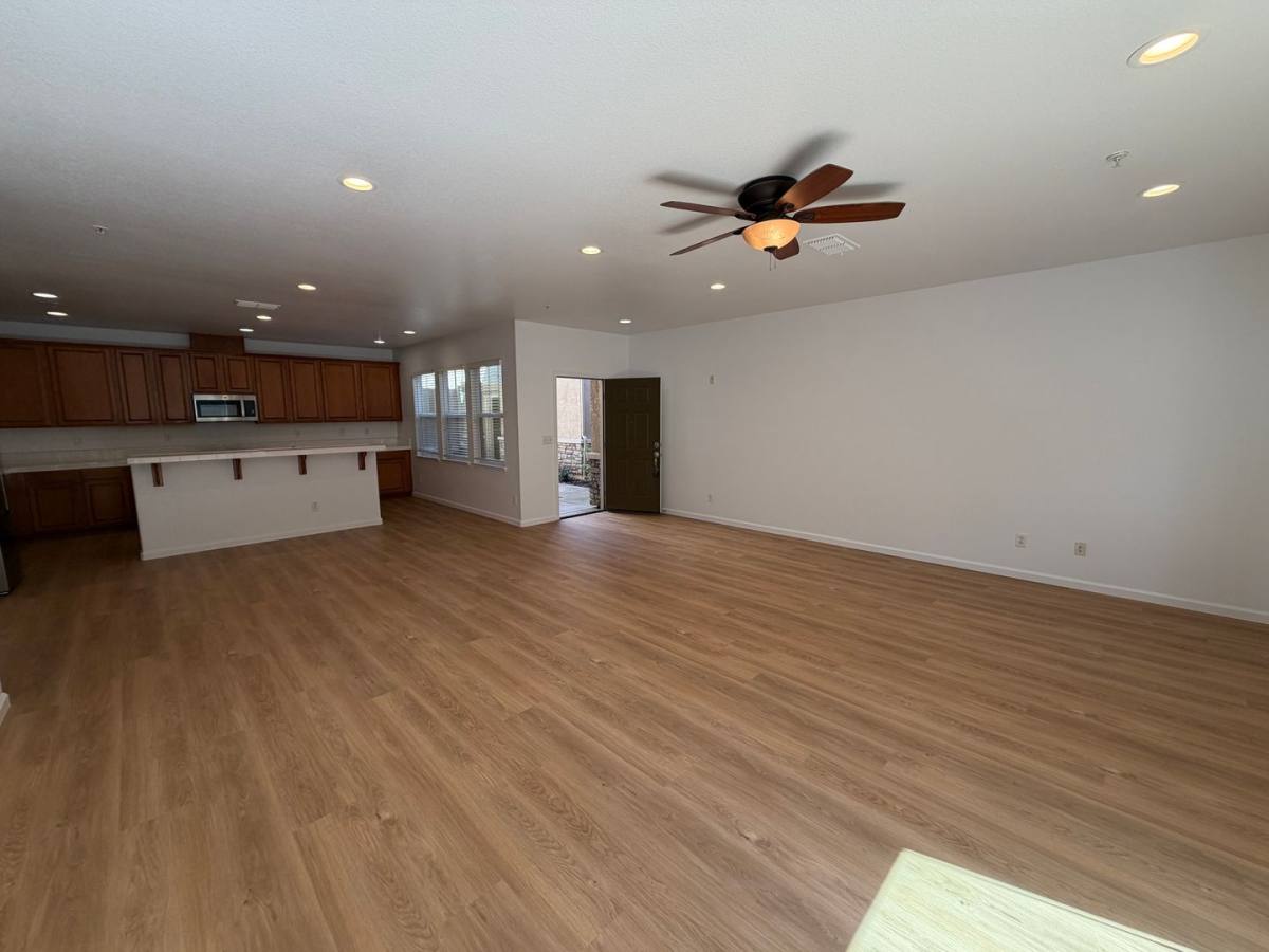 Condo for rent at 3301 N Park Dr, Sacramento, CA 95835