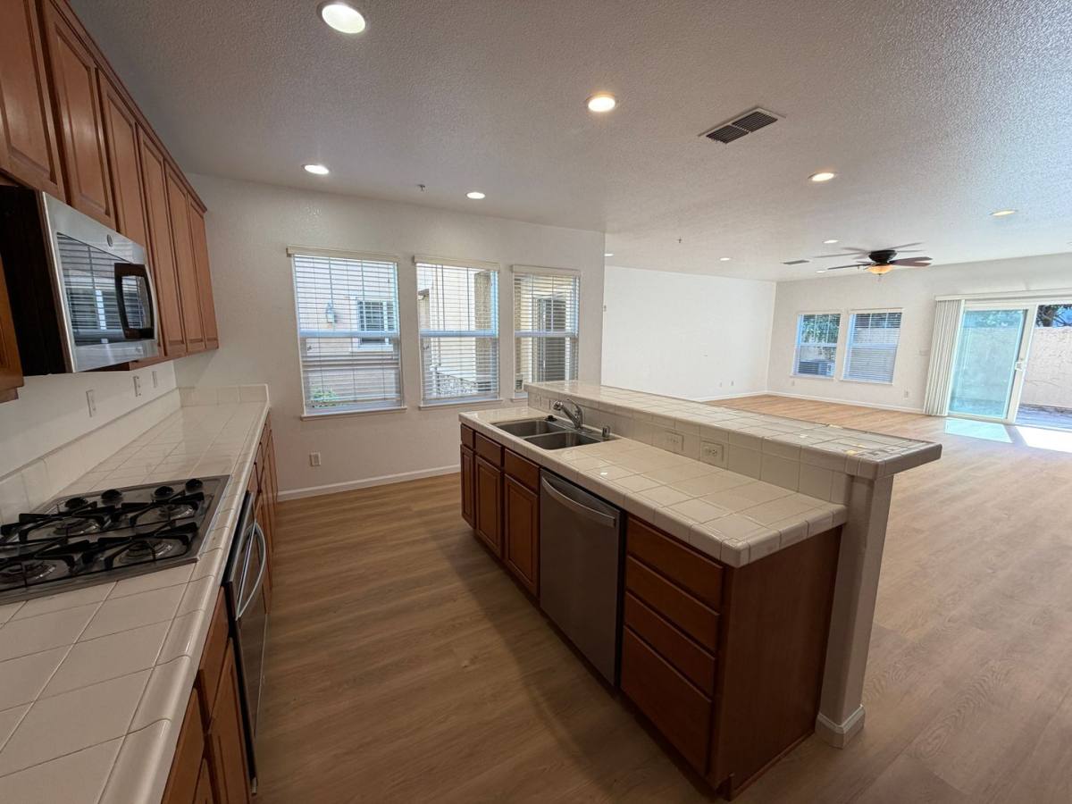 Condo for rent at 3301 N Park Dr, Sacramento, CA 95835