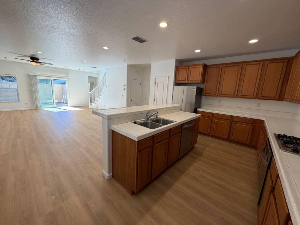 Condo for rent at 3301 N Park Dr, Sacramento, CA 95835