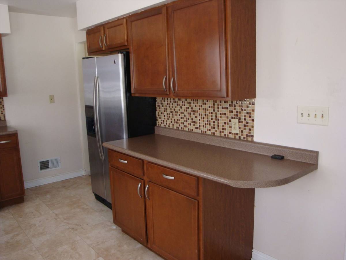 House for rent at 2045 16th Ave, Kenosha, WI 53140