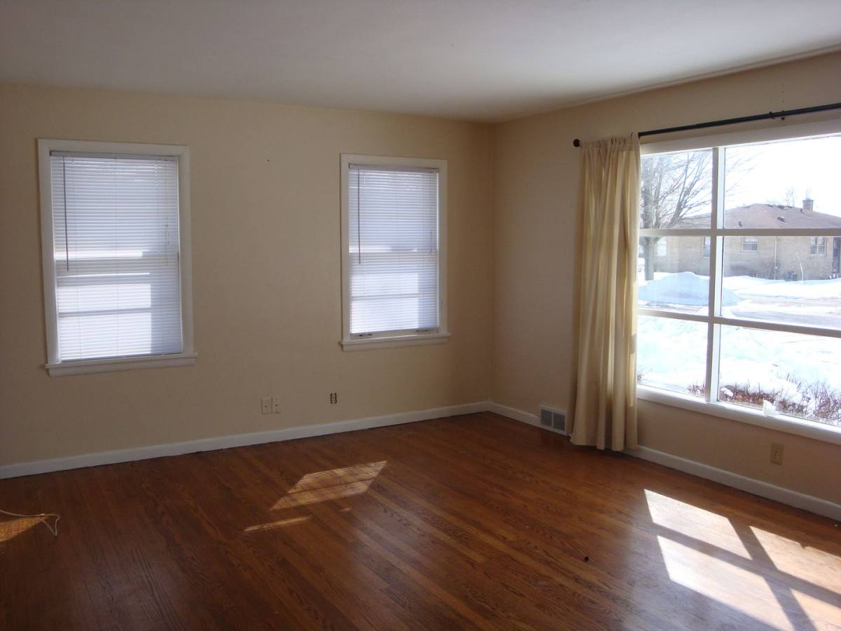 House for rent at 2045 16th Ave, Kenosha, WI 53140