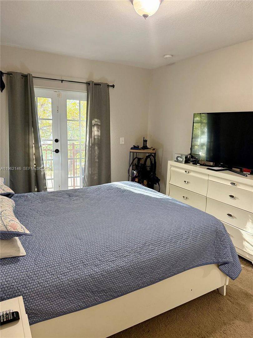 Townhouse for rent at 16811 NW 14th Ave, Miami, FL 33169