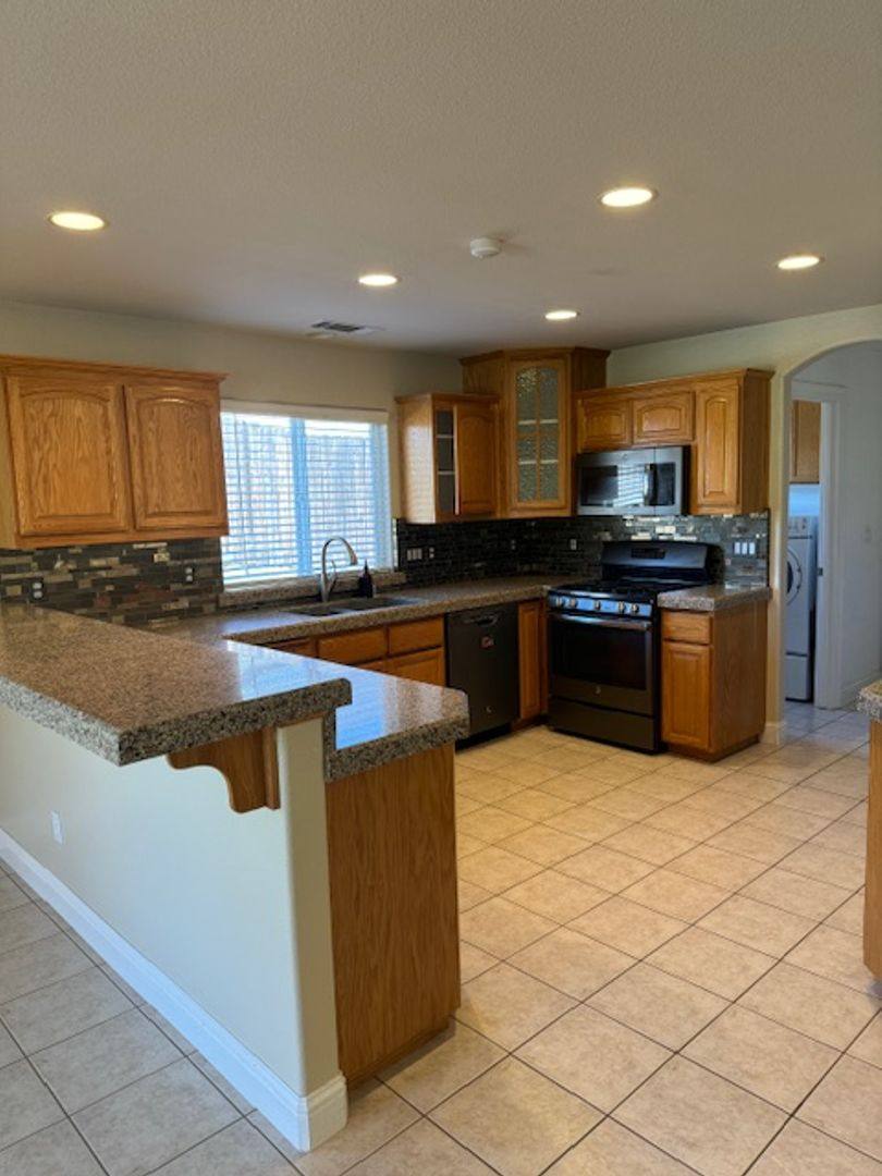 House for rent at 3988 Merrywood Dr, Cottonwood, CA 96022