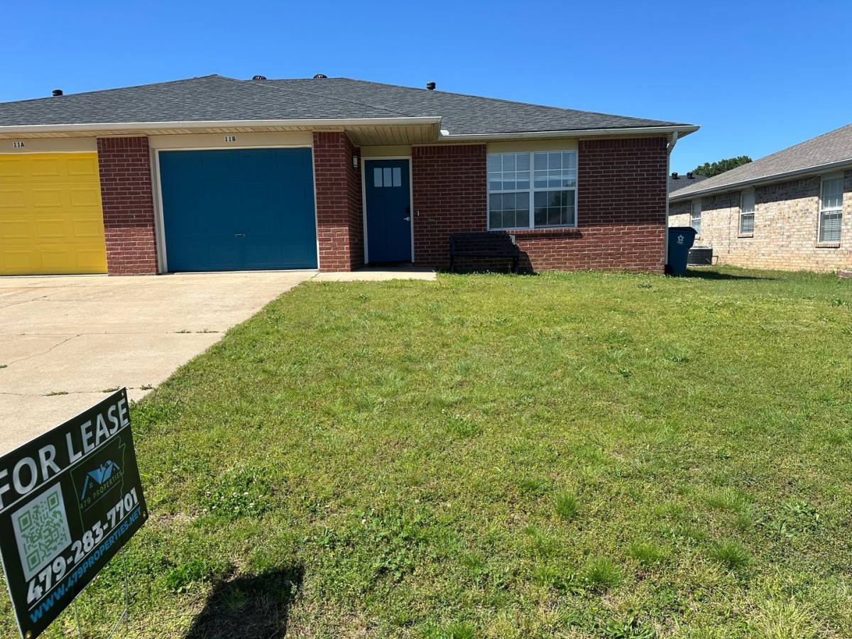 Townhouse for rent at 11 Holly Dr, Bentonville, AR 72712