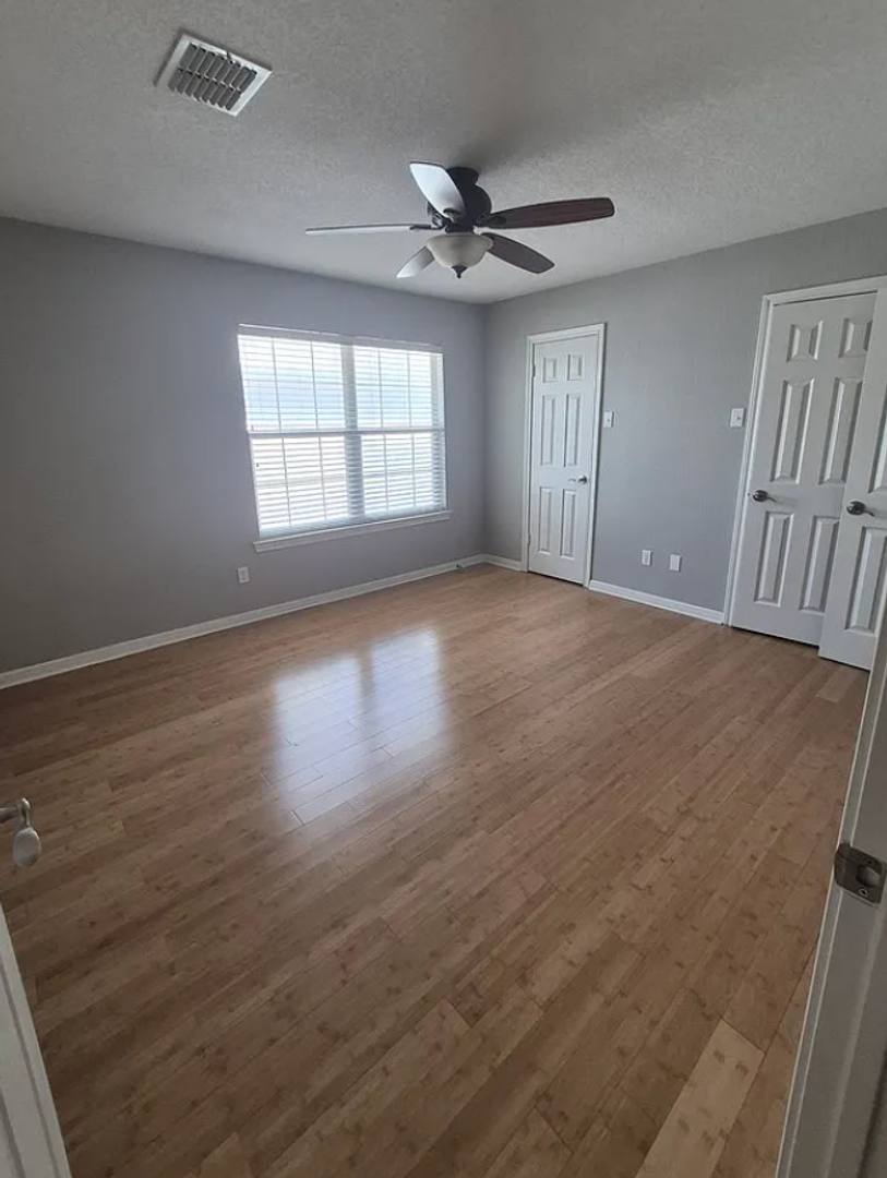 Condo for rent at 2011 S 7th St, Waco, TX 76706