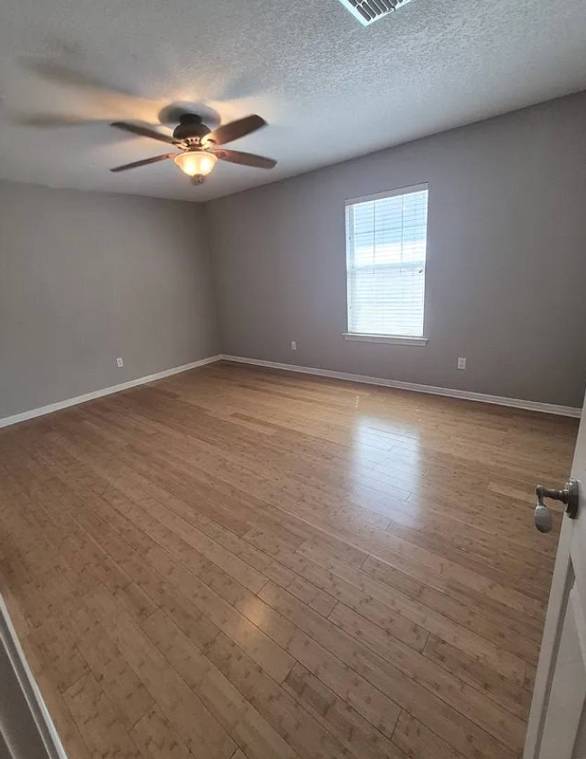 Condo for rent at 2011 S 7th St, Waco, TX 76706