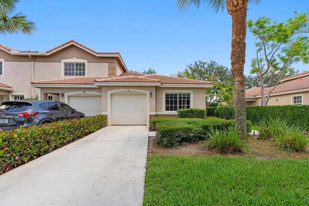 House for rent at 6685 Old Farm Trail, Boynton Beach, FL 33437