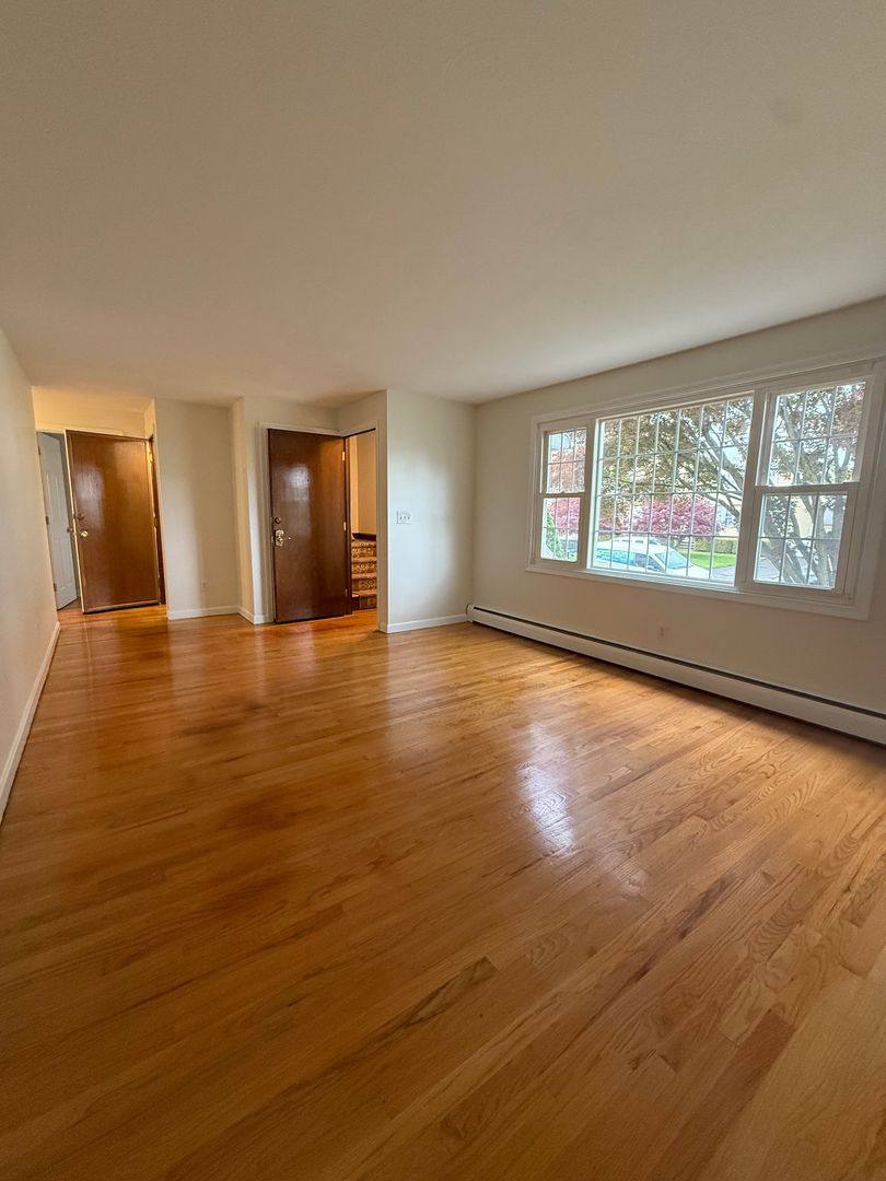 Apartment for rent at 27 Janet Dr, New Britain, CT 06053