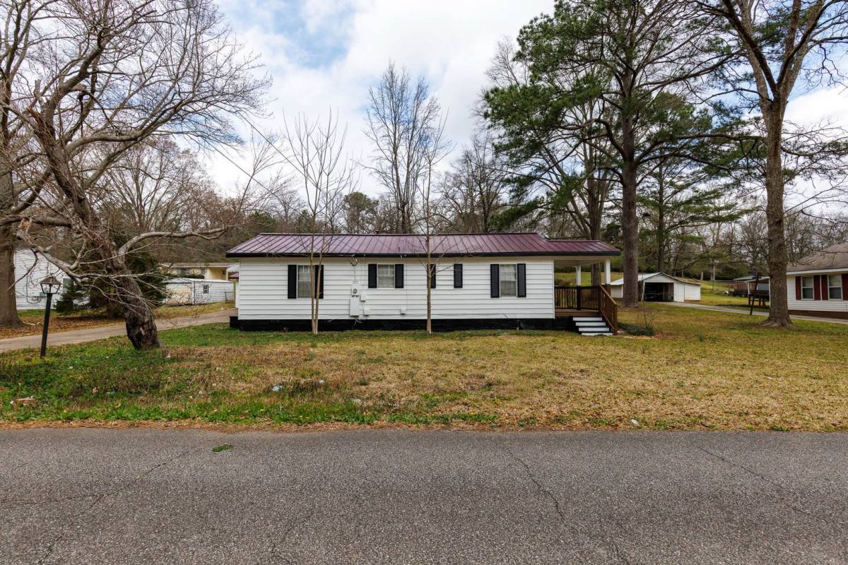 House for rent at 308 Cimmaron Dr, Birmingham, AL 35214