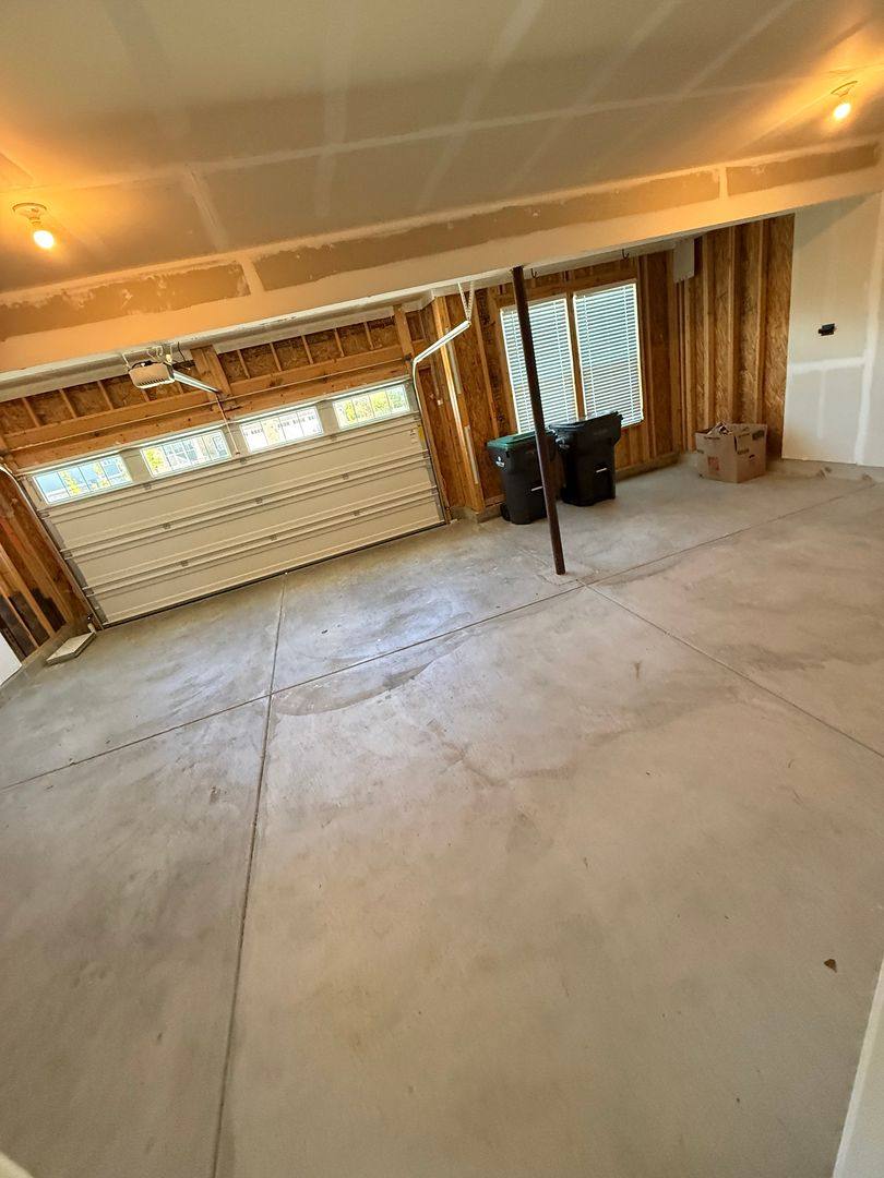 House for rent at 1046 Elmwood Lane, Greenwood, IN 46143