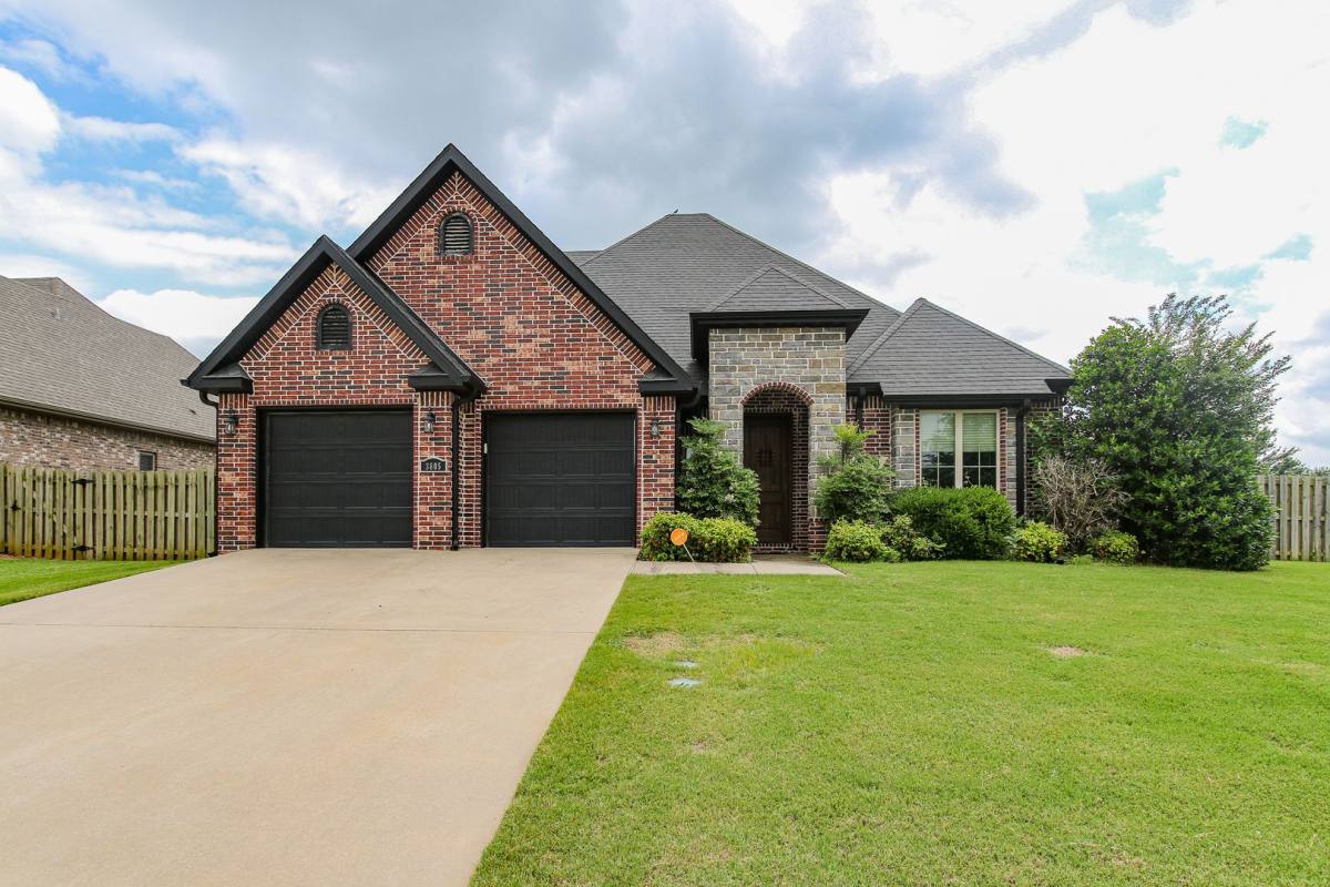 House for rent at 3805 SW Gemstone Blvd, Bentonville, AR 72712