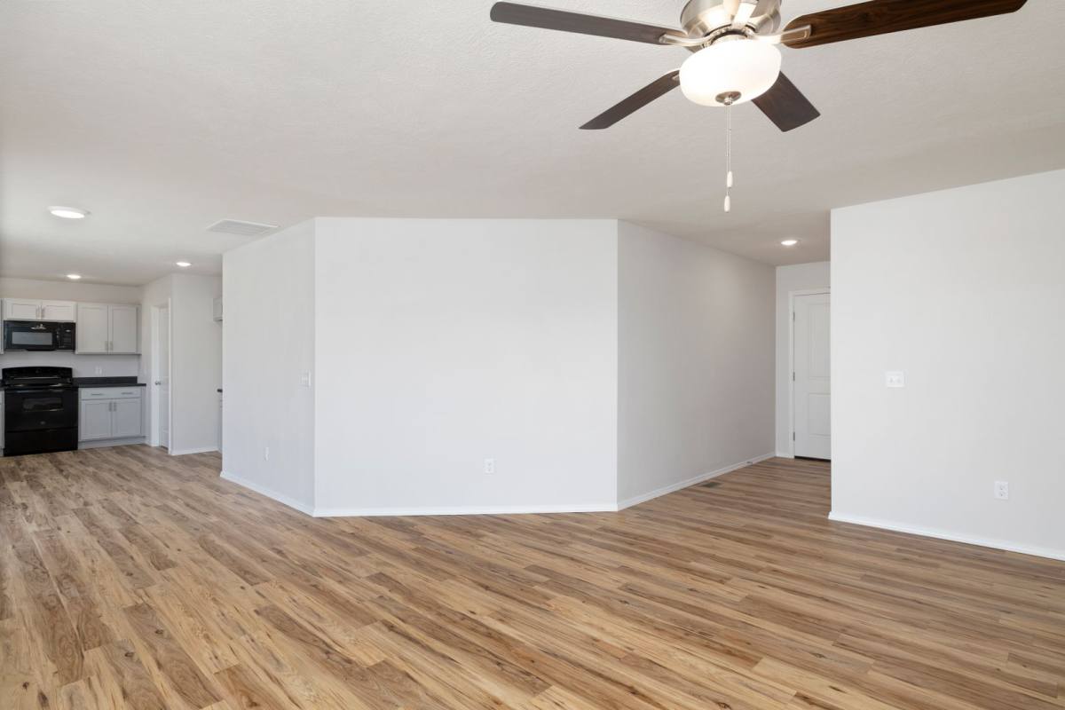 House for rent at 781 W Navajo St, Republic, MO 65738
