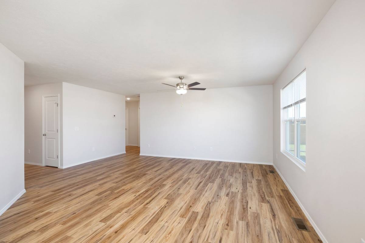 House for rent at 781 W Navajo St, Republic, MO 65738